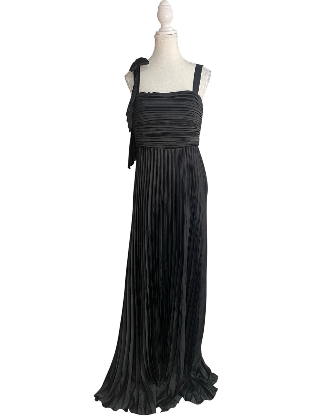 Lulus Gorgeous Purpose Pleated One Shoulder Bow Maxi Dress Black